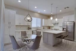 Modern Chandler Home - Heated Pool, Golf, Fire Pit