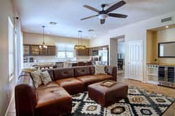 Chandler Home, Heated Pool, Putting Green, Firepit