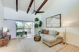Old Town Scottsdale Condo-Walk to Dining, Pool