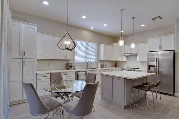 Modern Chandler Home - Heated Pool, Golf, Fire Pit