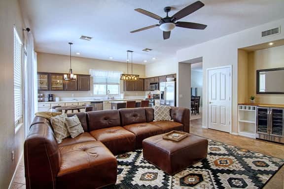 Chandler Home, Heated Pool, Putting Green, Firepit